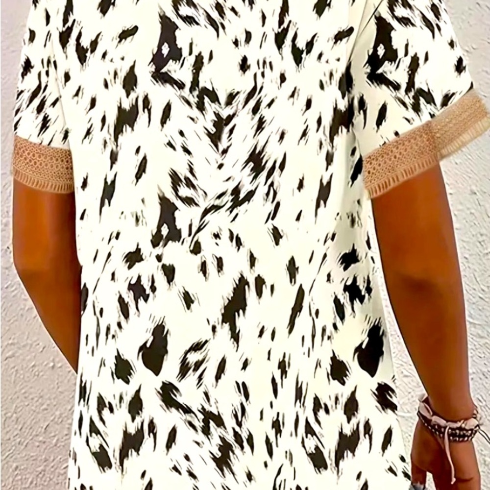 Plus size leopard print blouse